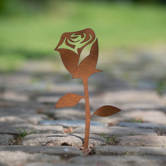 Roses - Rustic Rusted Garden Wildlife Sculpture