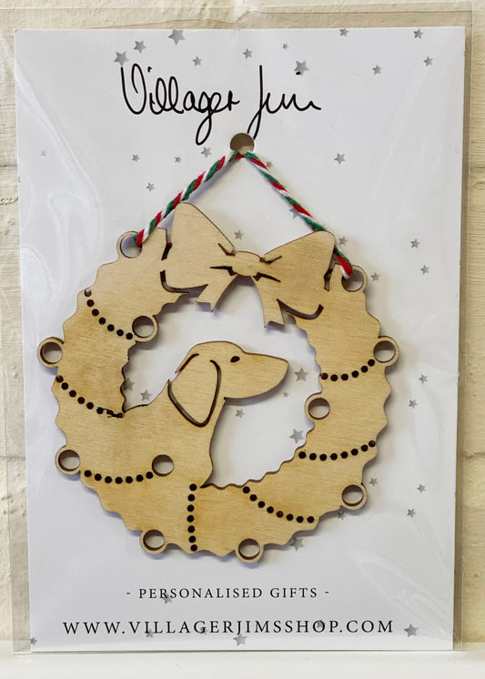 Dachshund Short Haired - Wooden Wreath Bauble