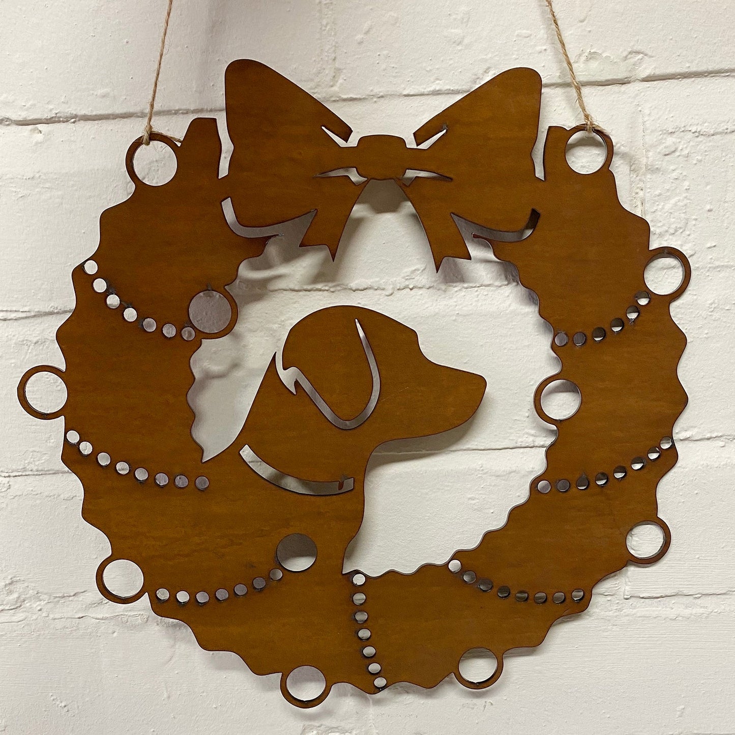 Labrador Festive Wreath - Rustic Festive Decoration - Solid Steel